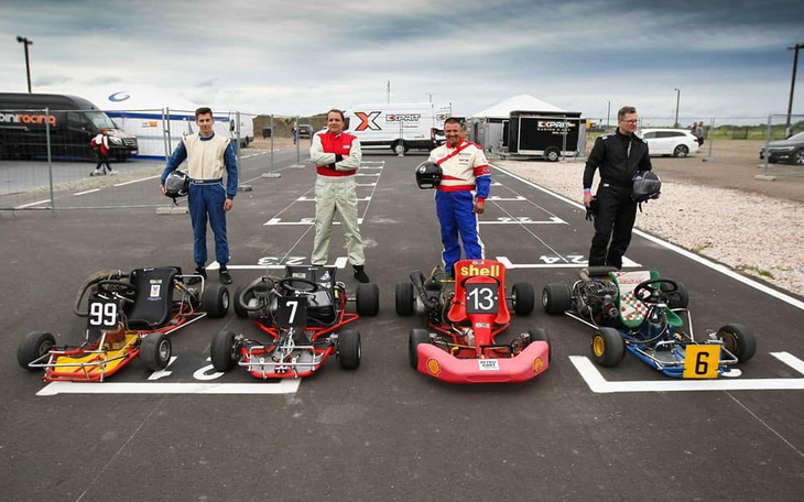 Zbiórka Album foto sportu kartingowego - zdjęcie główne