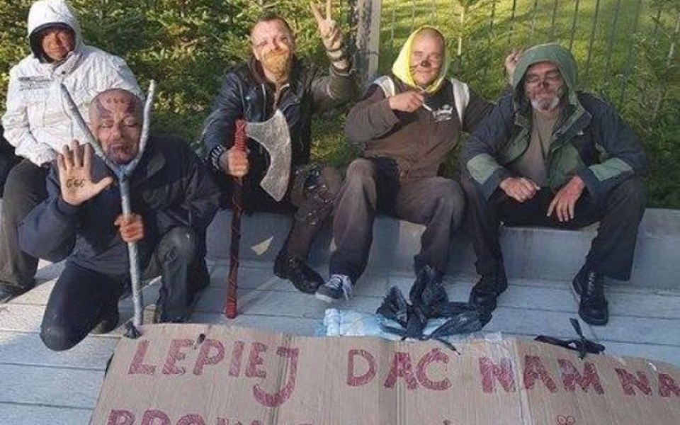 
        Zbiórka Sprowadzenie osoby z zagranicy - zdjęcie główne
    