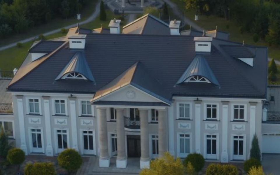 
        Zbiórka Na wyburzenie domu Teamu X - zdjęcie główne
    