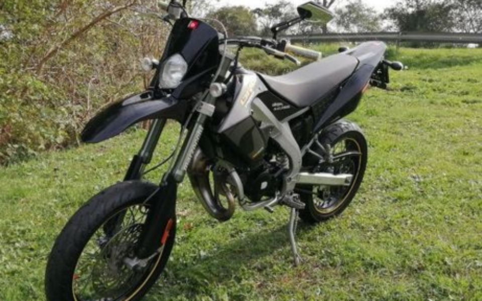 
        Zbiórka Prawo jazdy i motor bardzo prosz - zdjęcie główne
    