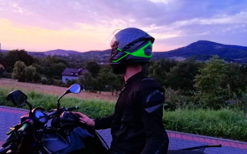 
        Zbiórka Na motocykl, Na marzenie - zdjęcie główne
    