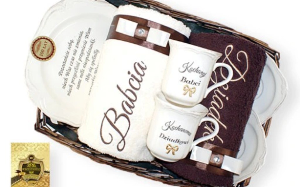 
        Zbiórka na prezent dla babci i dziadka3 - zdjęcie główne
    