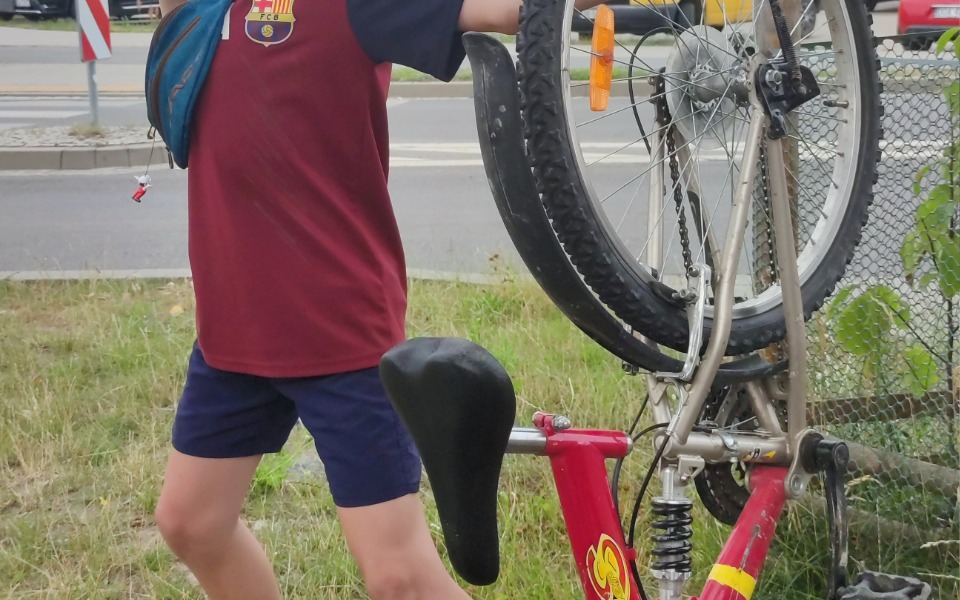 
        Zbiórka Denysowi na patyczki do ószu - zdjęcie główne
    