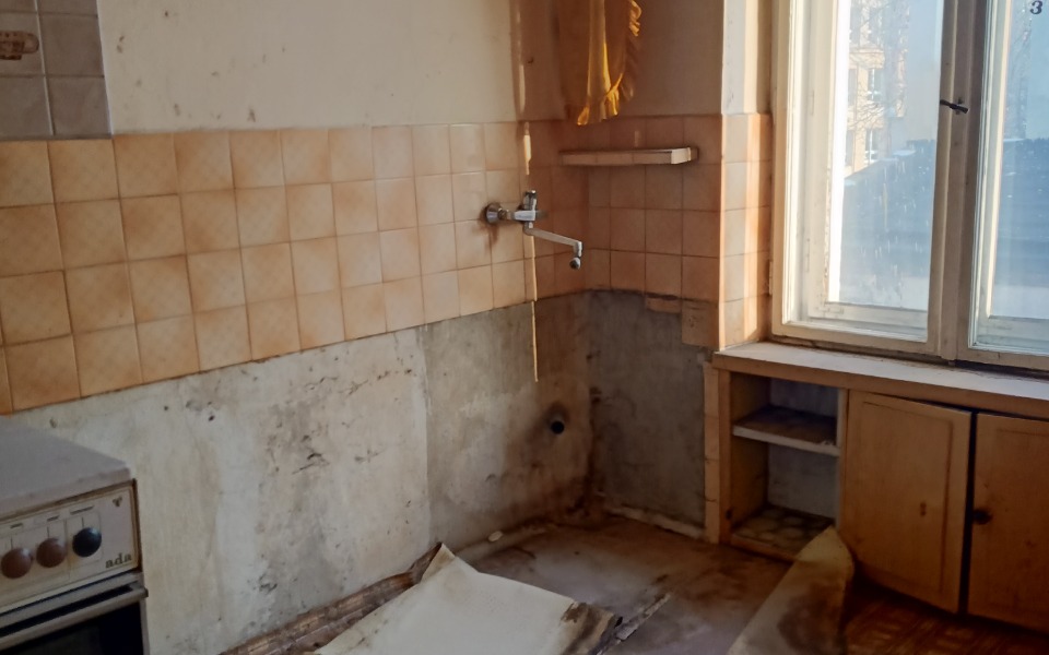 
        Zbiórka Wyprowadzka z walącej się kamien - zdjęcie główne
    