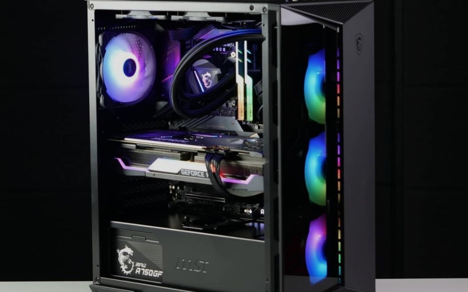 
        Zbiórka Na komputer i na rozwój - zdjęcie główne
    