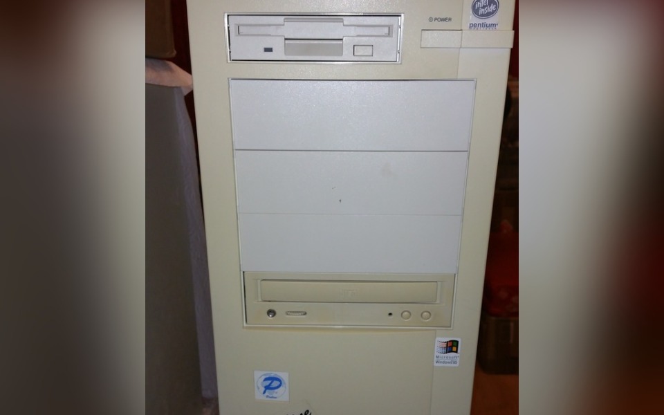 
        Zbiórka Komputerek do nauki i ocenek - zdjęcie główne
    