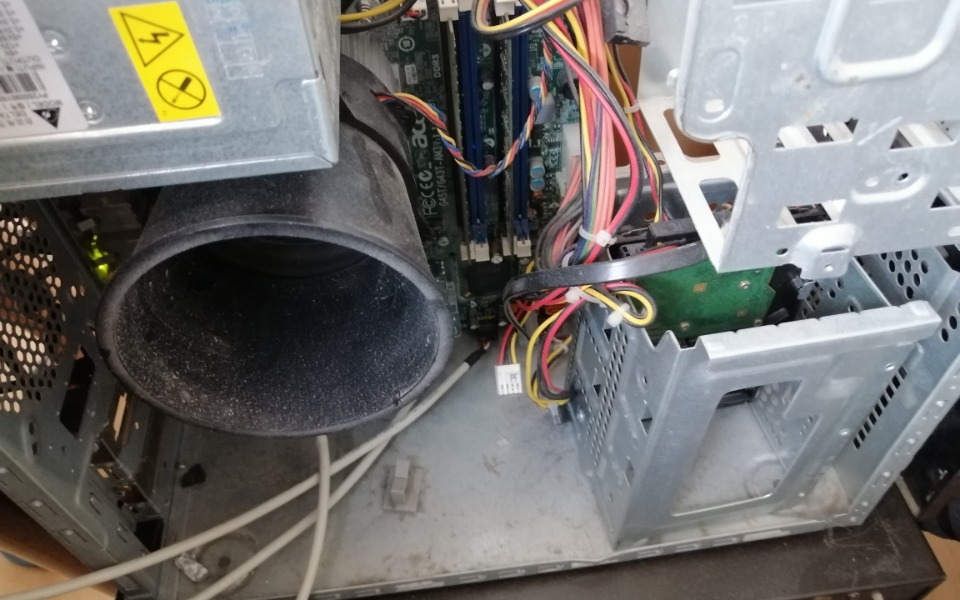 
        Zbiórka pierwszy w zyciu PC - zdjęcie główne
    