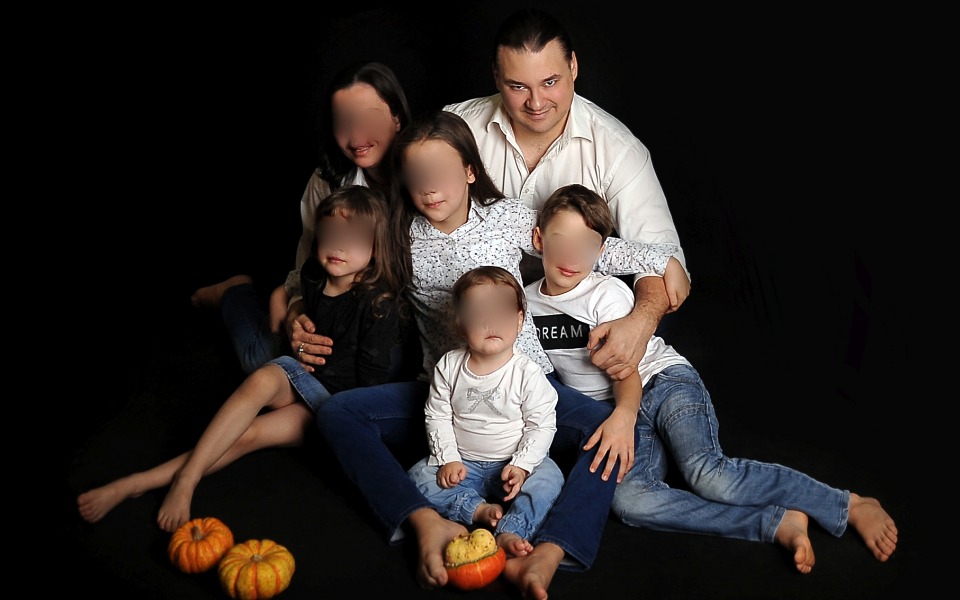 
        Zbiórka Samochód dla 6 osobowej rodziny - zdjęcie główne
    