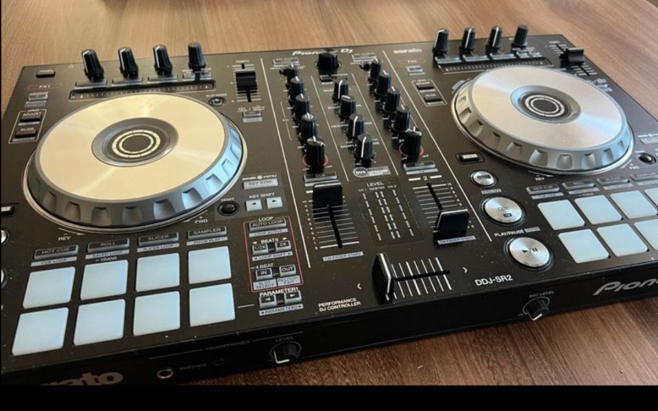 
        Zbiórka Konsola dj ddj sr2 - zdjęcie główne
    