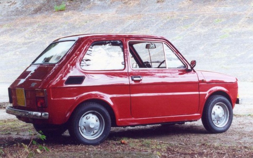 
        Zbiórka Maluchem przez Europę! - zdjęcie główne
    