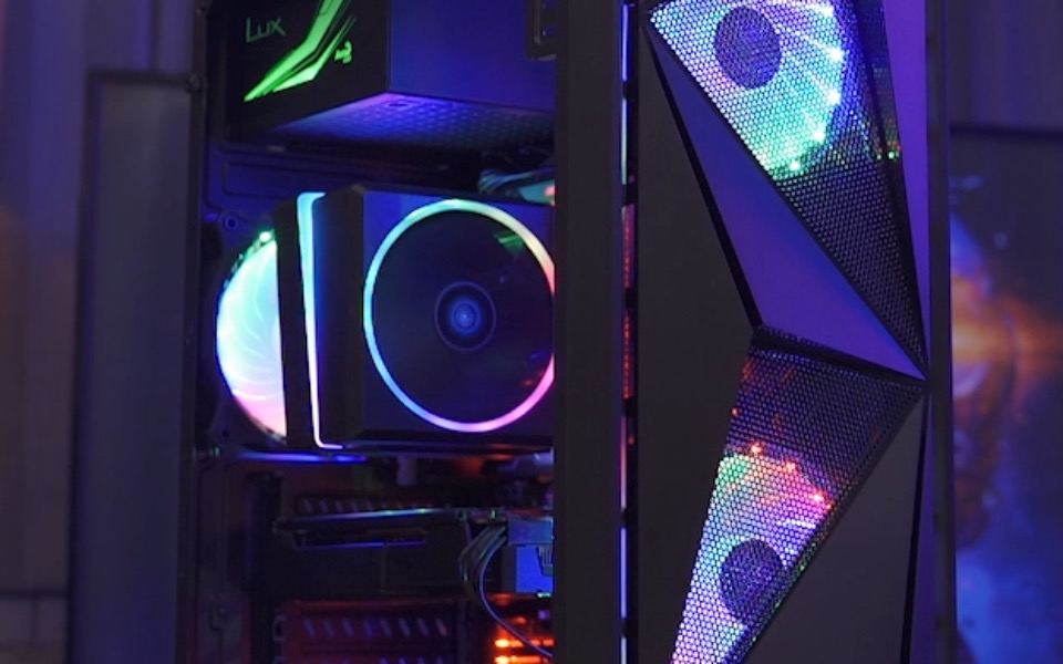 
        Zbiórka Wymarzony komputer na granie - zdjęcie główne
    