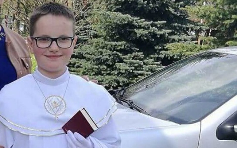 
        Zbiórka Pomóżmy Szymonowi skończyć szkoł - zdjęcie główne
    