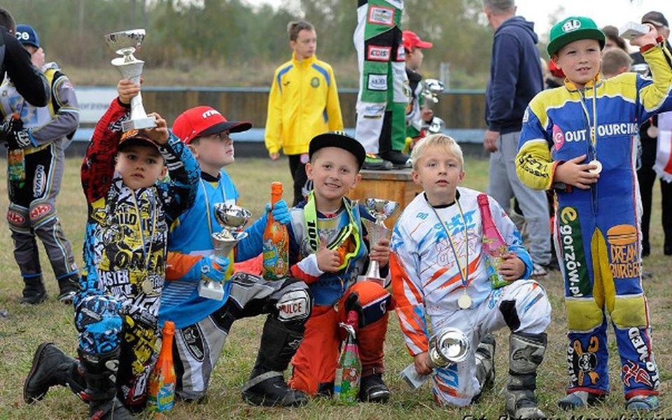 
        Zbiórka Odbudowa stadionu miniżużlowego - zdjęcie główne
    