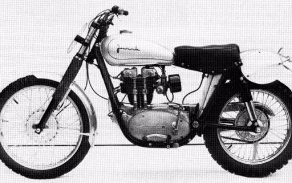 
        Zbiórka Zbieram na swój własny  Motocykl - zdjęcie główne
    