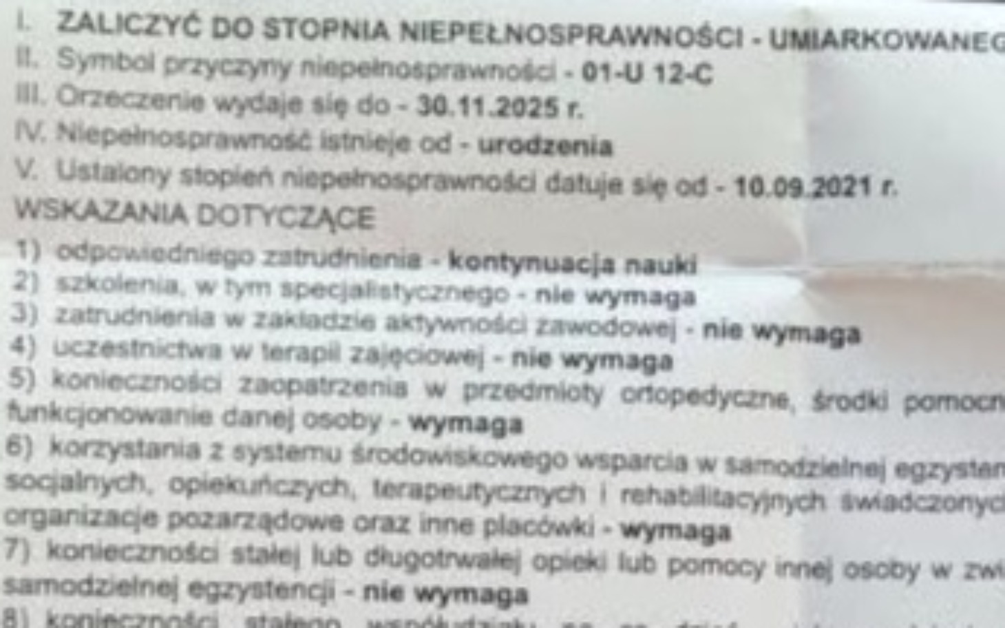 
        Dokument dotyczący niepełnosprawności, z datami i informacjami.
    