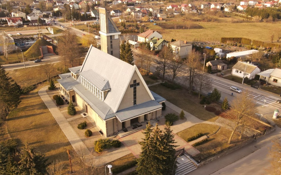 
        Zbiórka Marzenie - Dron do zdjęć - zdjęcie główne
    
