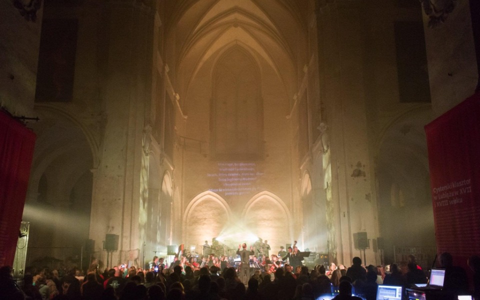 
        Zbiórka SLOT Art Orchestra - TOGETHER - zdjęcie główne
    