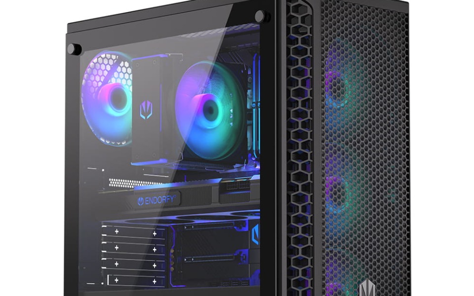 
        Zbiórka Na komputer na wakacje - zdjęcie główne
    