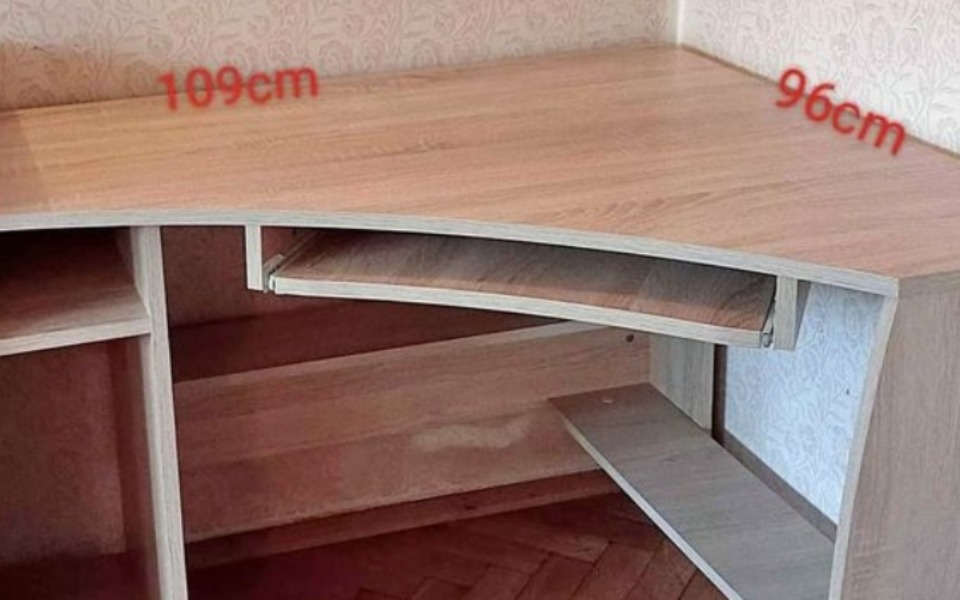 
        Zbiórka Zbiórka na biurko do nauki - zdjęcie główne
    