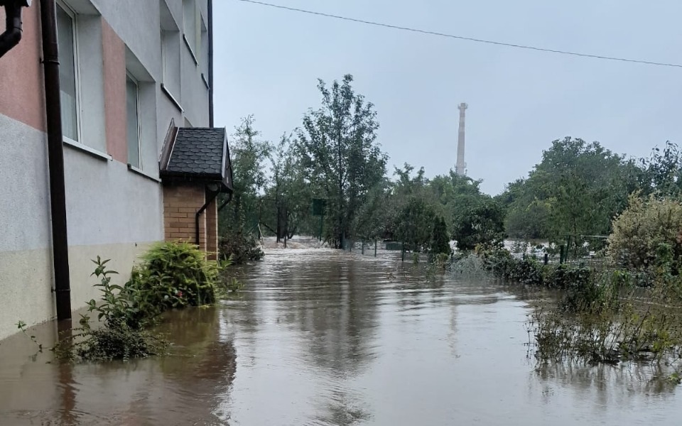
        Zbiórka Powódź 2024 rzeka Bóbr - zdjęcie główne
    