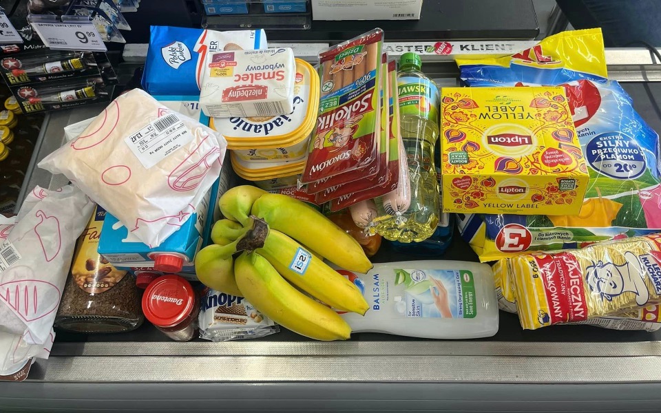 
        Zbiórka Żywność dla rodzin/dzieci Swięta - zdjęcie główne
    