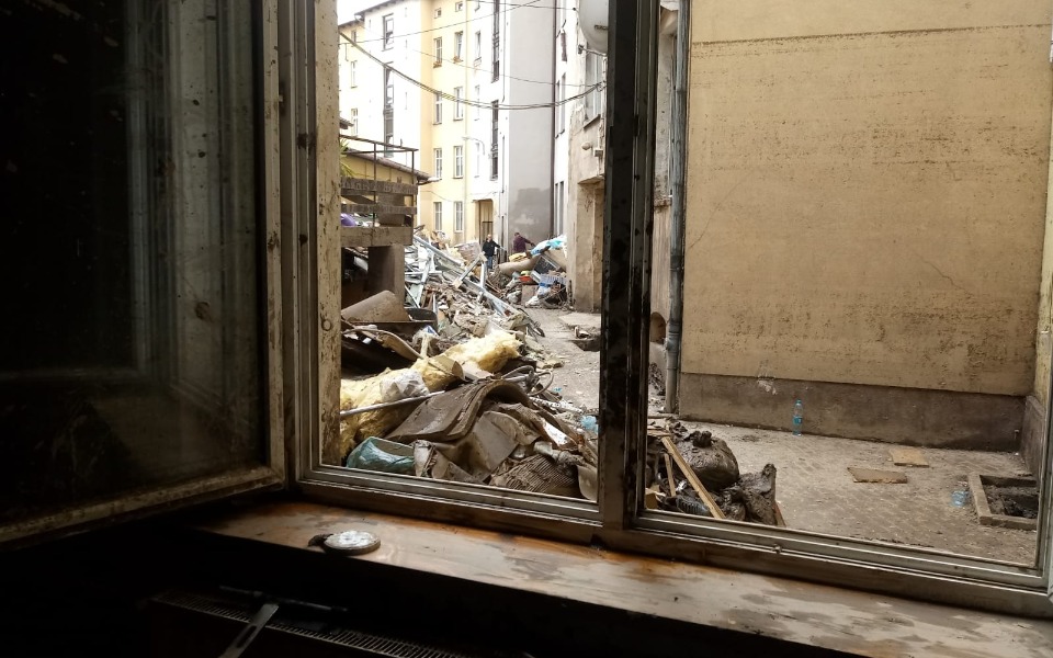 
        Zbiórka Odbudowa mieszkania dla Alicji - zdjęcie główne
    