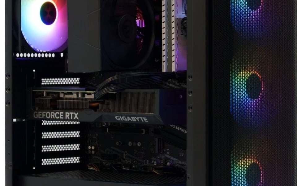 
        Zbiórka Dzień dobry zbieram na komputer - zdjęcie główne
    