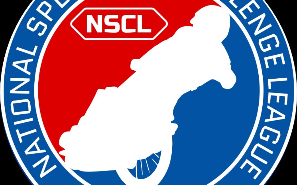 
        Logo National Sports Challenge League z sylwetką sportowca.
    