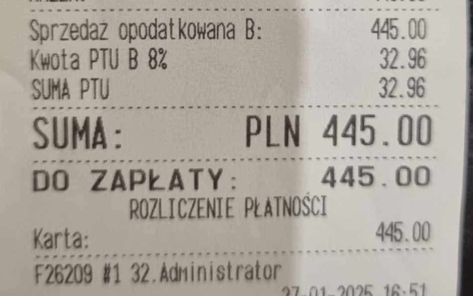 
        Paragon z płatnościami, z kwotą do zapłaty 445 PLN.
    
