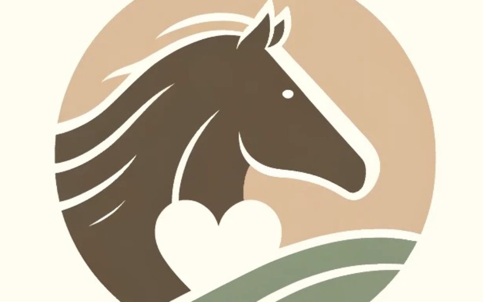 
        Logo przedstawiające profil konia w stylu minimalistycznym.
    