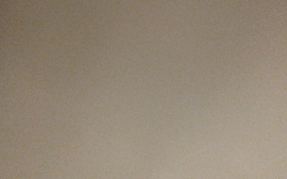 
        Jednolita, jasna powierzchnia bez szczegółów.
    