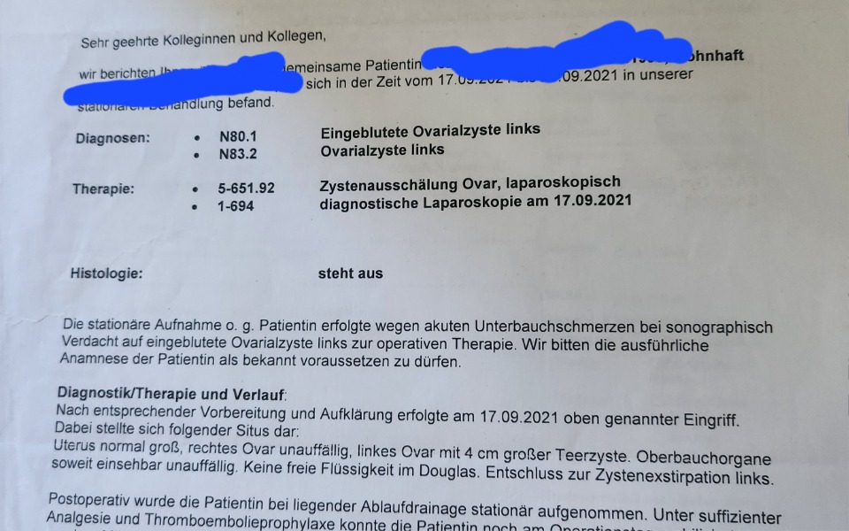 
        Dokument medyczny dotyczący pacjenta i terapii.
    