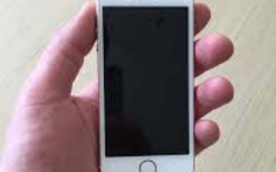 
        Zbiórka iPhone SE - zdjęcie główne
    