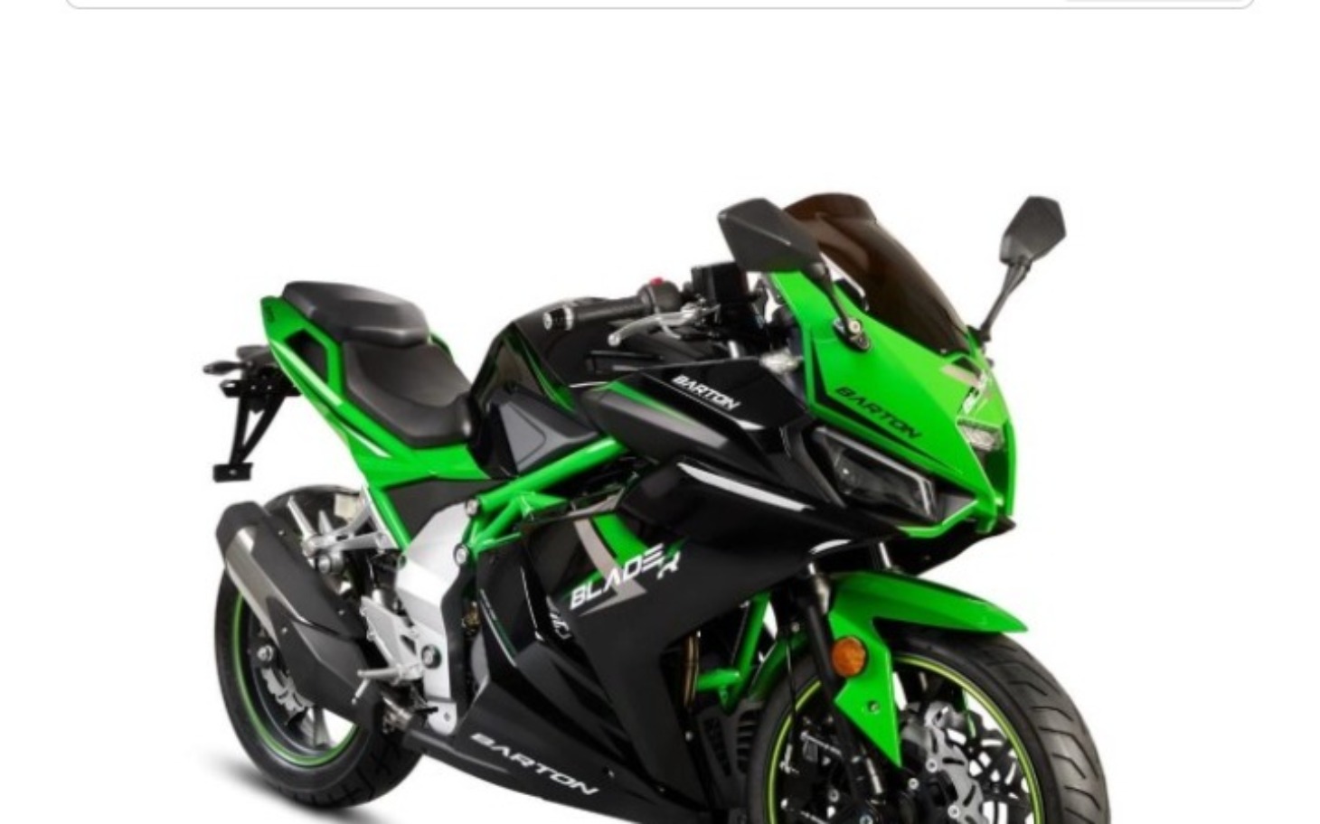 
        Zielony motocykl sportowy na białym tle.
    