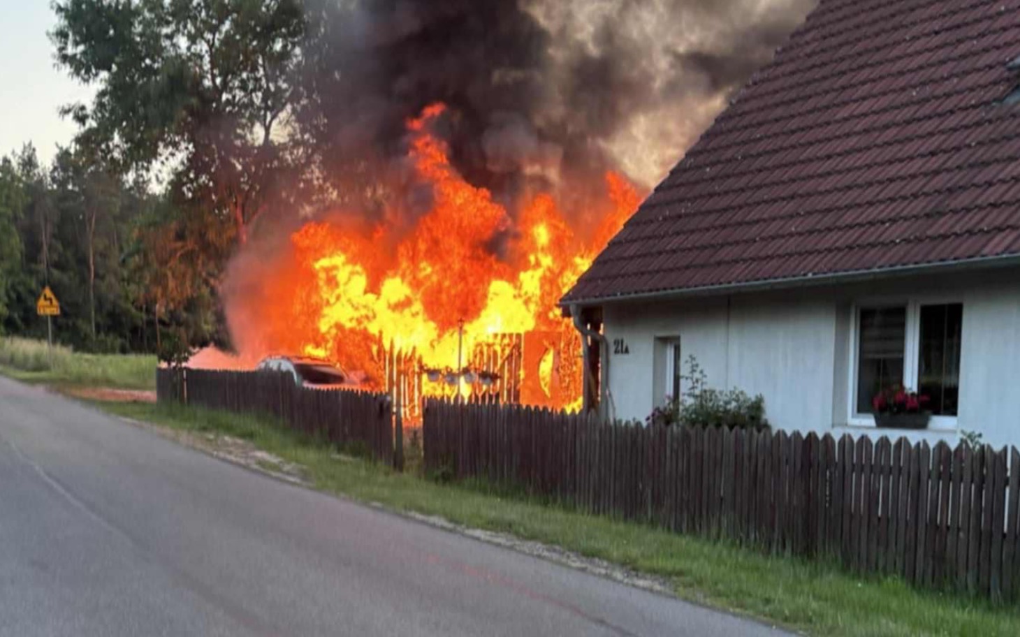 
        Obrazek przedstawiający lokalne inicjatywy.
    