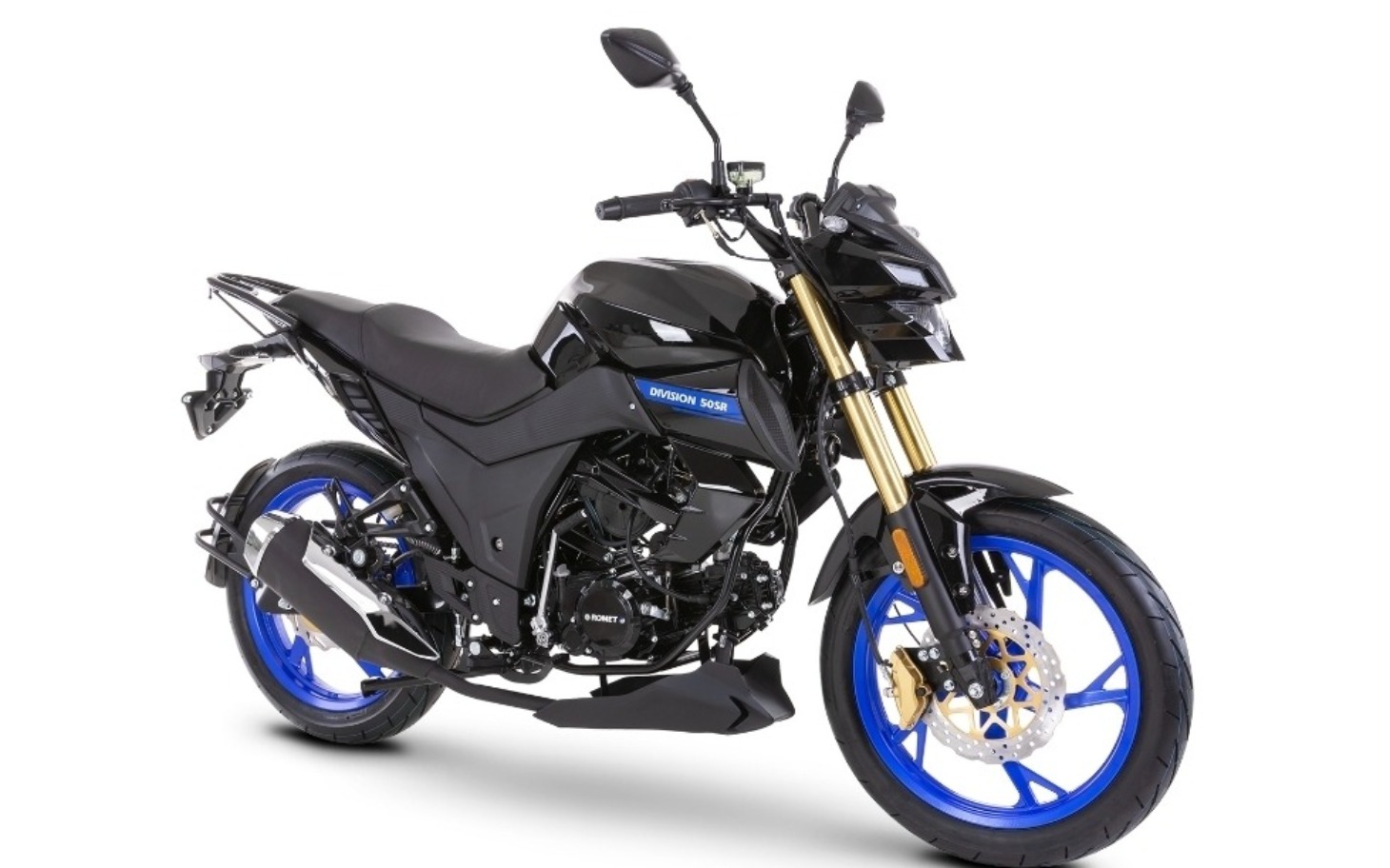 
        Nowoczesny motocykl w czarnym kolorze z niebieskimi akcentami.
    