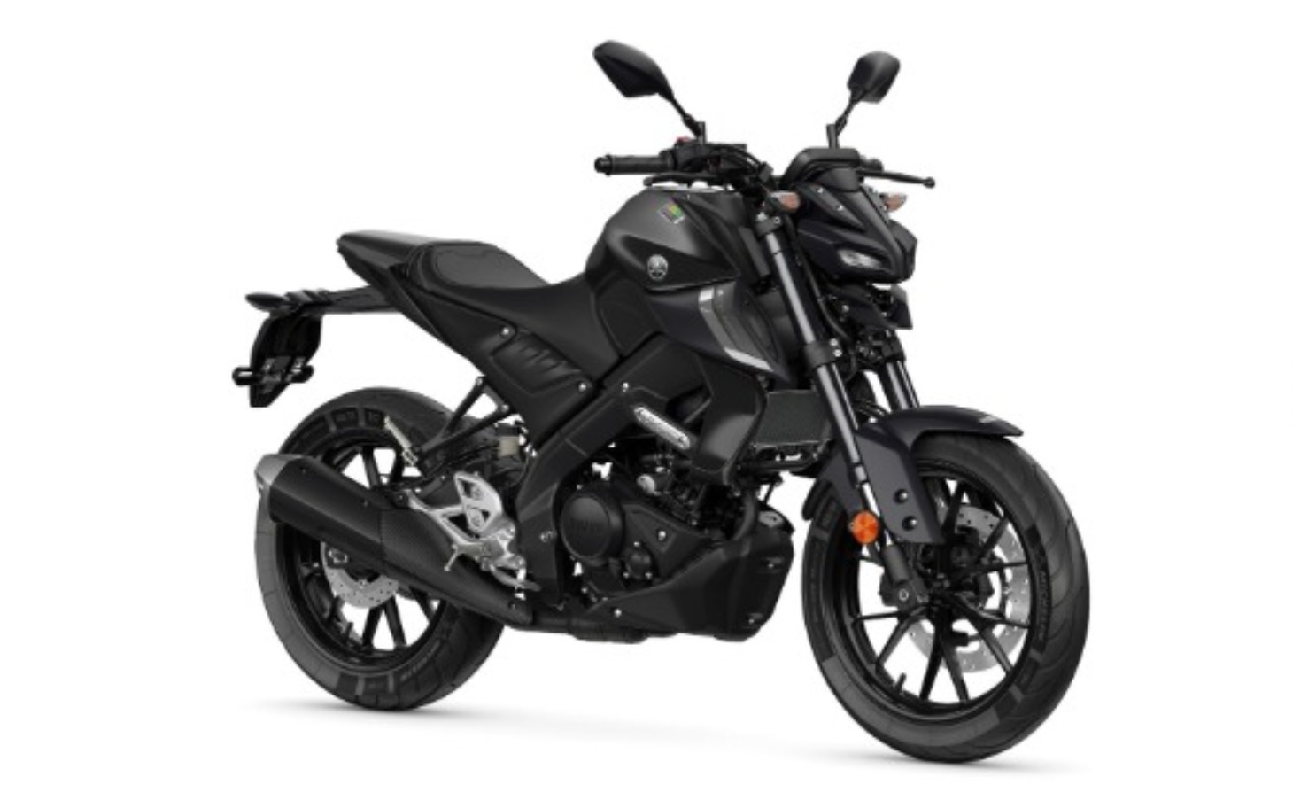 
        Motocykl w kolorze czarnym, nowoczesny design i sportowy charakter.
    