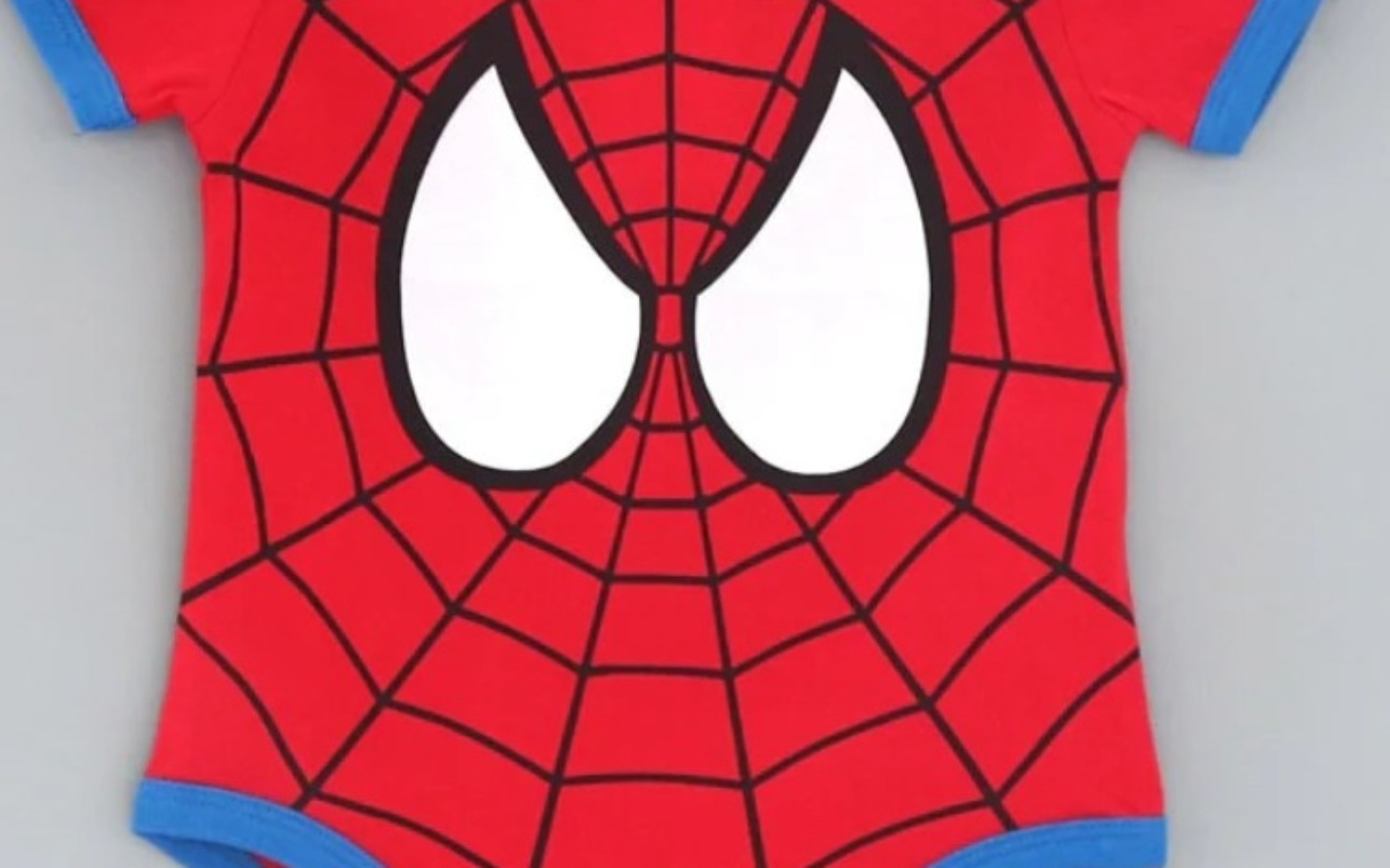 
        Body dziecięce w wzór Spider-Mana, kolorowe i zabawne.
    