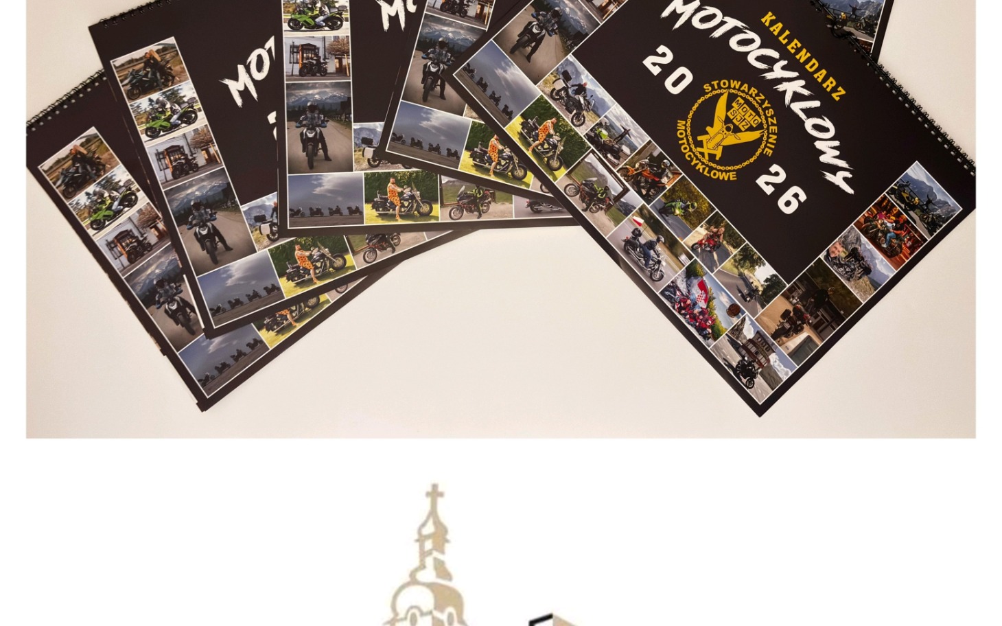 
        Kalendarz motocyklowy z różnymi zdjęciami motocykli.
    