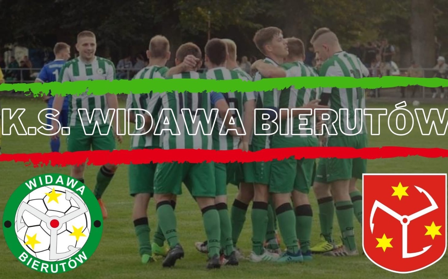 
        Zespół piłkarski K.S. Widawa Bierutów na boisku.
    
