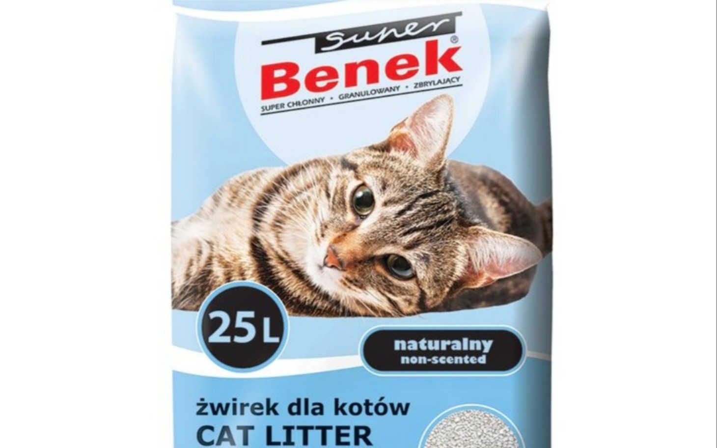 
        Osoba z okularami, odbicie plaży w okularach.
    