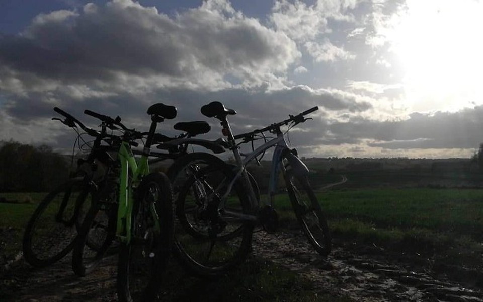 
        Zbiórka Rowerem przez Europę - zdjęcie główne
    